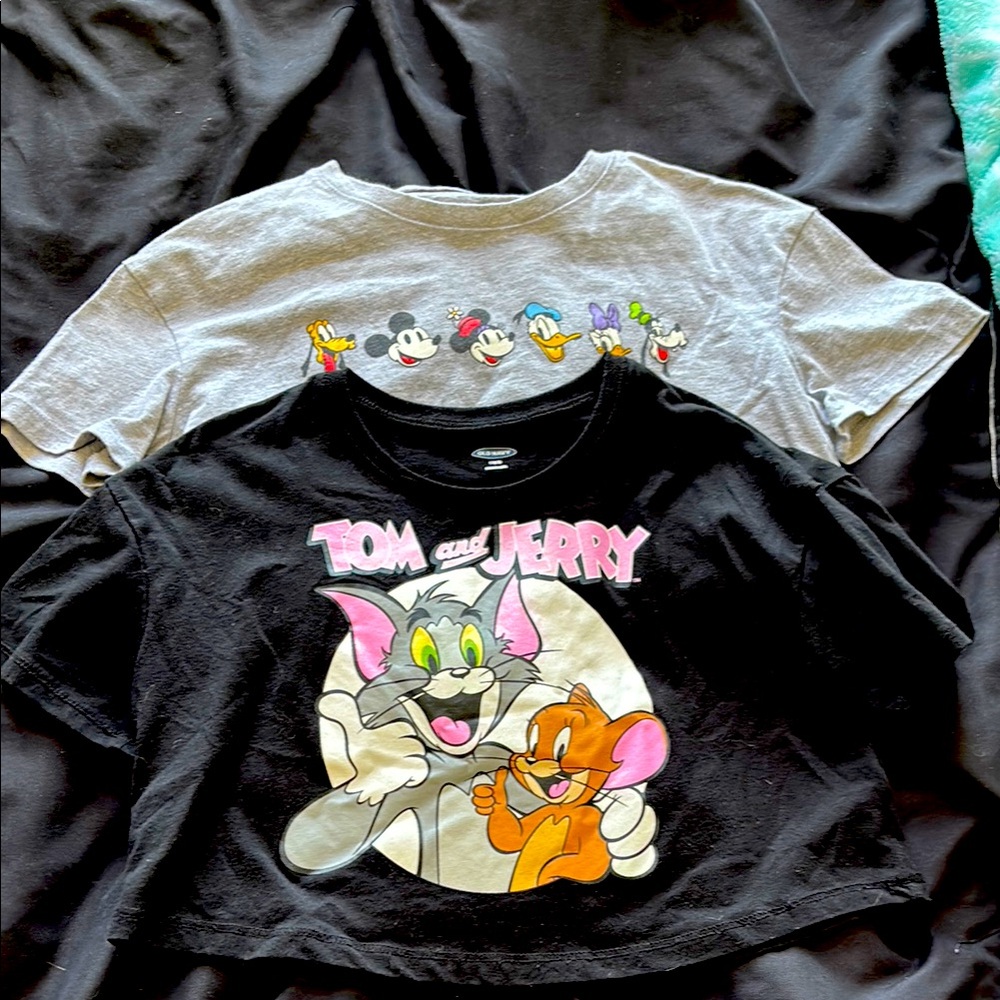 Old Navy Black Short Sleeve Cropped Tee Casual Graphic bundle of 2. Size 8